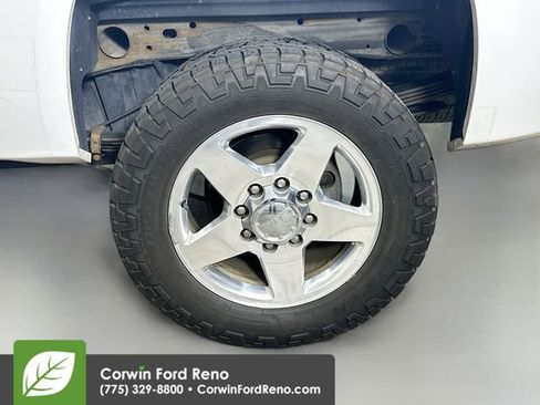 Used 2012 GMC Sierra 2500 Denali w/ Suspension Package, Off-Road AWD/4WD image 31