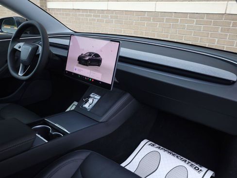 Used 2025 Tesla Model 3 Long Range RWD image 30