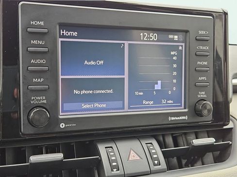 Used 2021 Toyota RAV4 XLE Premium image 27