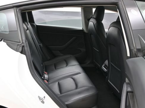 Used 2022 Tesla Model 3 RWD image 37