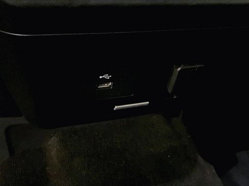 Used 2018 Ford F150 XLT w/ XTR Package image 31