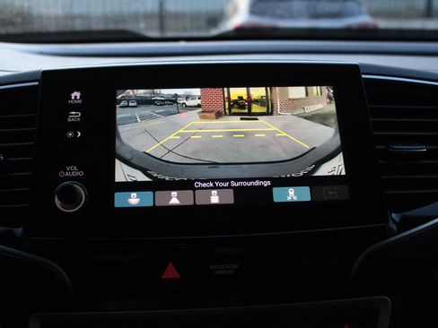 Used 2024 Honda Passport Black Edition image 24