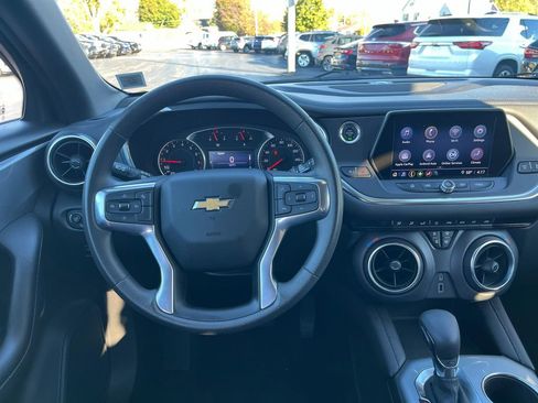 Certified 2022 Chevrolet Blazer LT image 2