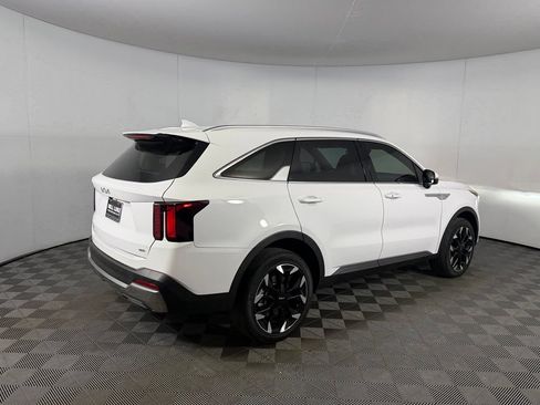 Used 2025 Kia Sorento EX AWD/4WD image 7