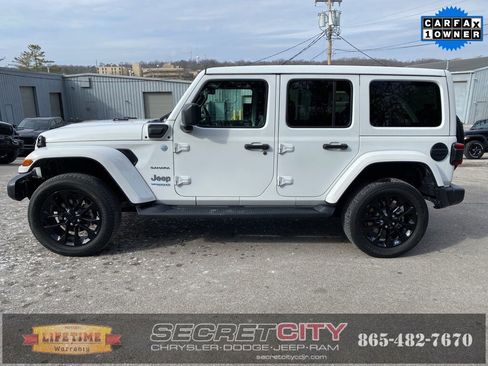 Used 2021 Jeep Wrangler Unlimited Sahara 4xe w/ Cold Weather Group image 8