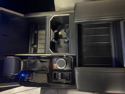 Used 2022 Toyota Tundra SR5 image 15