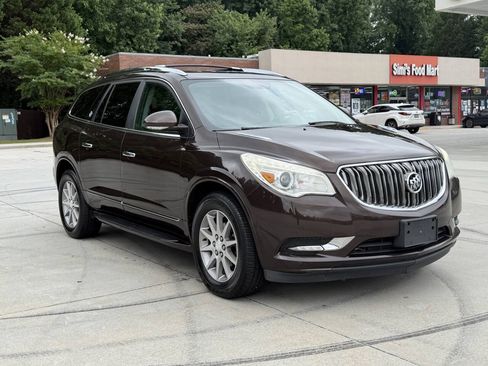 Used 2016 Buick Enclave Leather FWD image 3