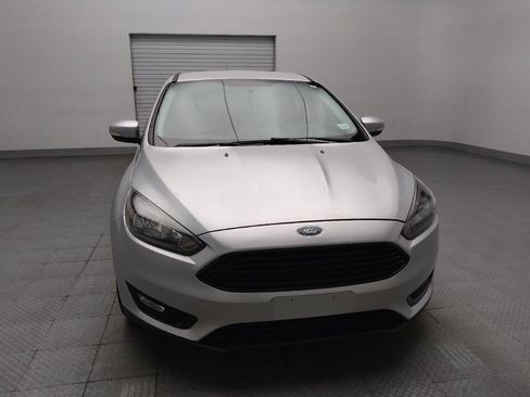Used 2018 Ford Focus SE w/ SE Appearance Package FWD image 14