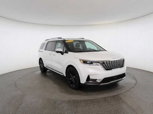 Used 2024 Kia Carnival SX image 27