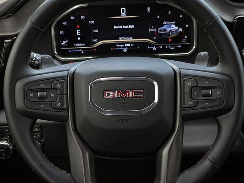 Used 2025 GMC Sierra 1500 AT4 w/ AT4 Premium Package AWD/4WD image 19