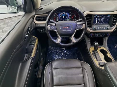 Used 2019 GMC Acadia Denali w/ Technology Package FWD image 24