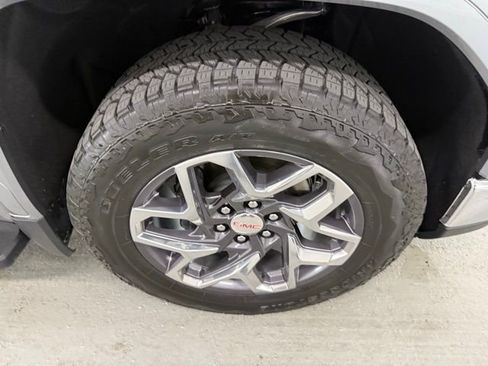 Used 2026 GMC Sierra 1500 SLT w/ SLT Premium Plus Package image 4