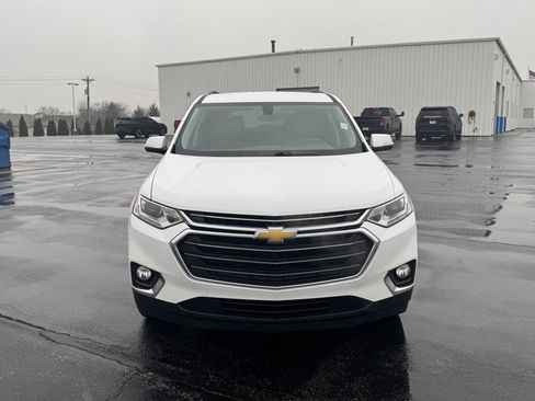Used 2019 Chevrolet Traverse LT image 2