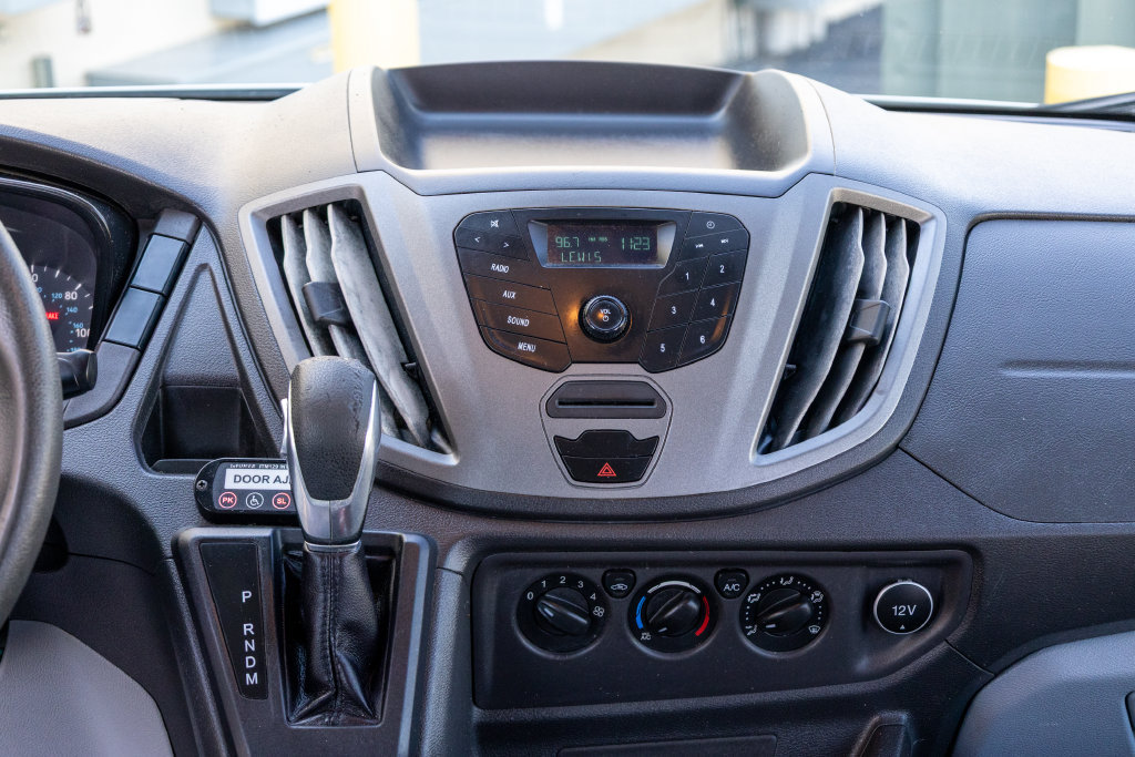 Used 2018 Ford Transit 150 XL RWD image 14