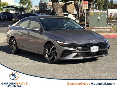 Certified 2025 Hyundai Elantra SEL