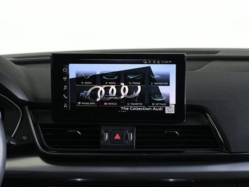 Certified 2025 Audi Q5 2.0T Premium w/ Convenience Plus Package image 13