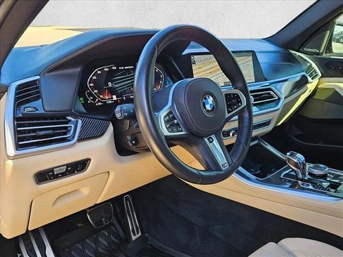 Used 2022 BMW X5 M50i w/ Executive Package image 10