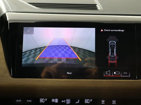 Used 2023 Audi e-tron GT Premium Plus image 47