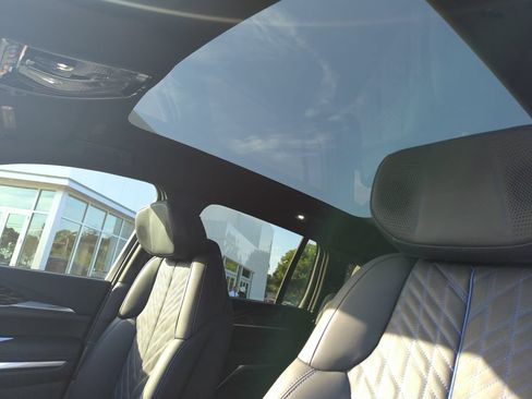 New 2026 Cadillac Escalade IQ Luxury 1 AWD/4WD image 27