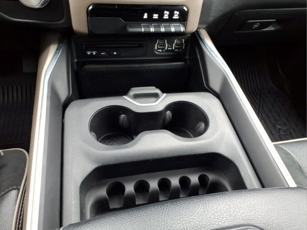 Used 2019 RAM 1500 Laramie AWD/4WD image 13