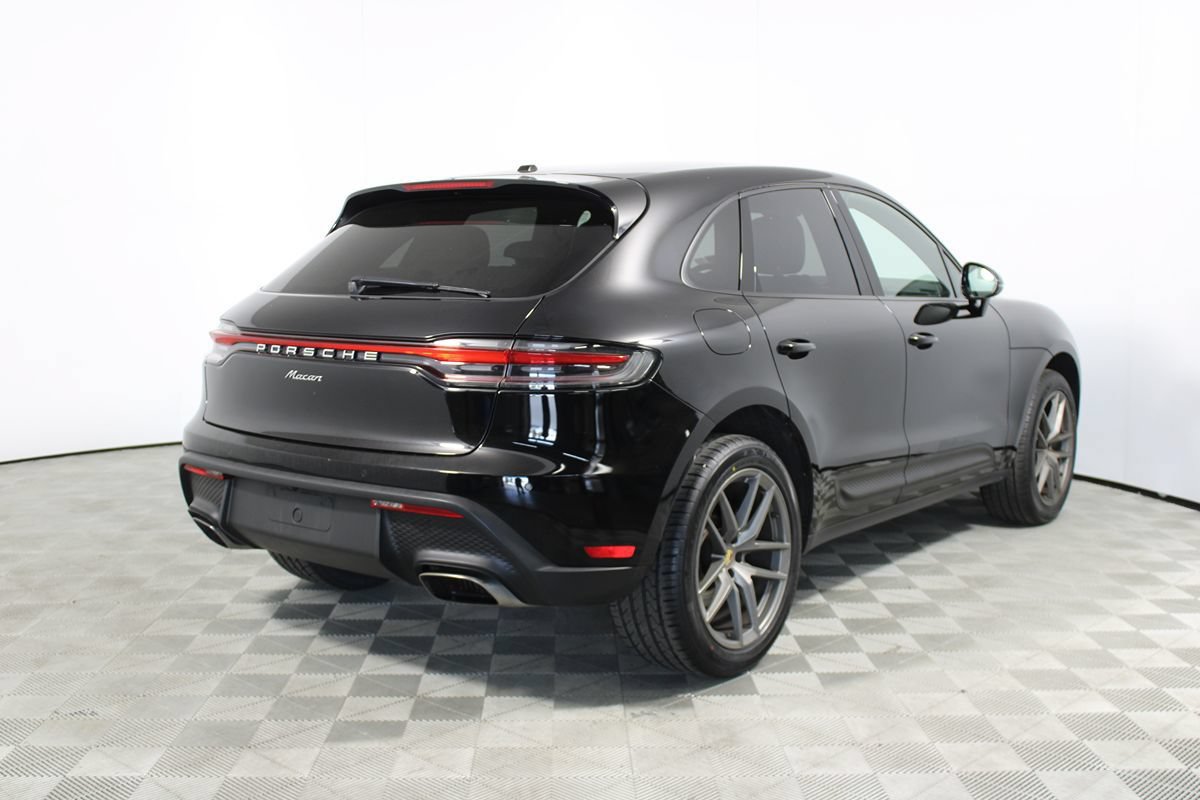 Used 2022 Porsche Macan AWD/4WD image 6