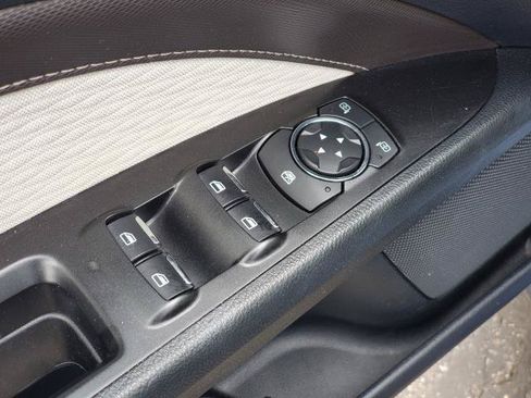 Used 2019 Ford Fusion SE w/ Equipment Group 151A FWD image 20