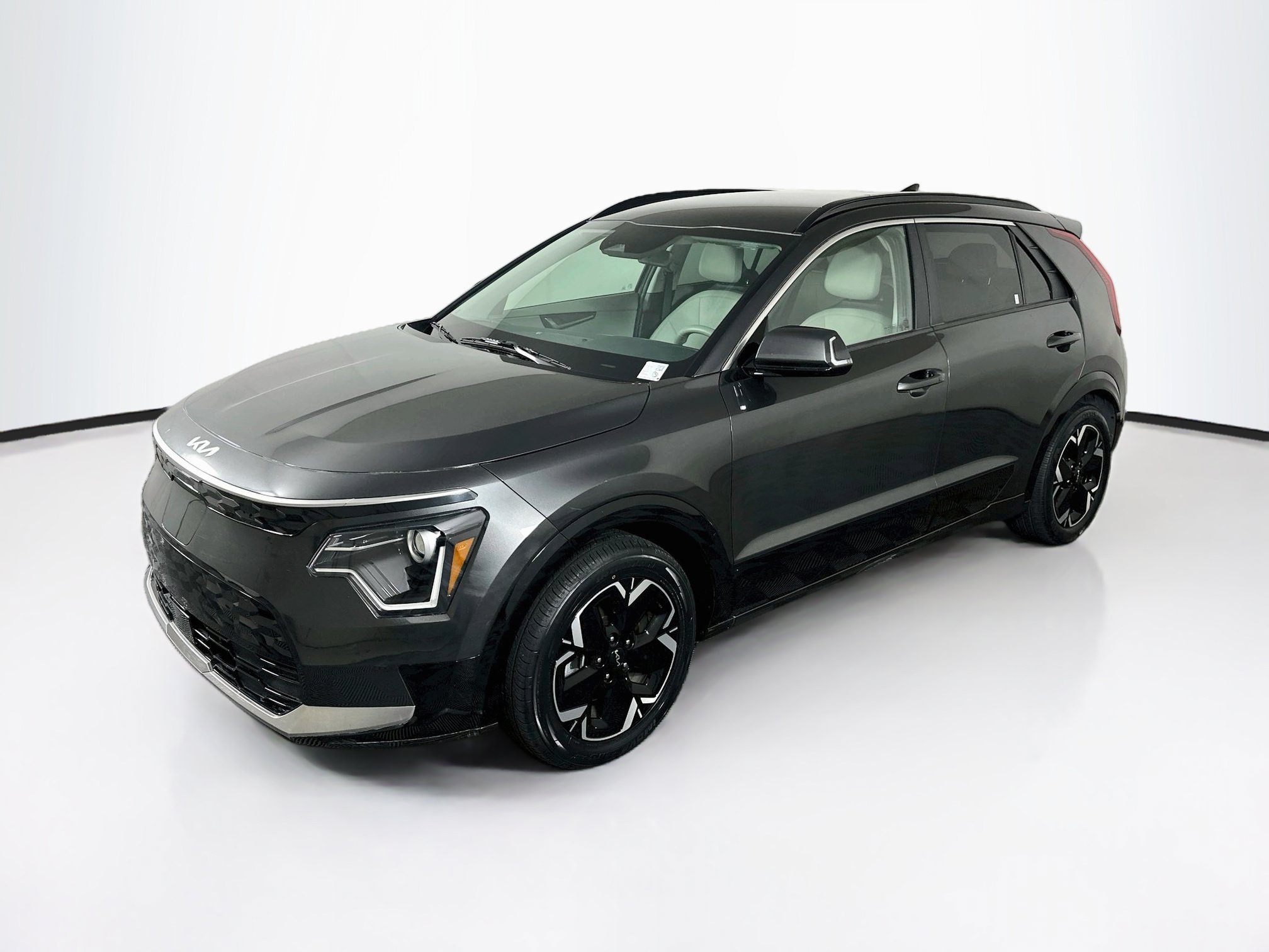 Used 2023 Kia Niro Wind FWD image 3