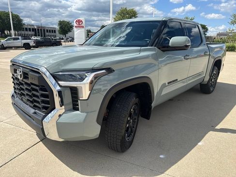 Used 2022 Toyota Tundra SR5 w/ TRD Off-Road Package AWD/4WD image 6