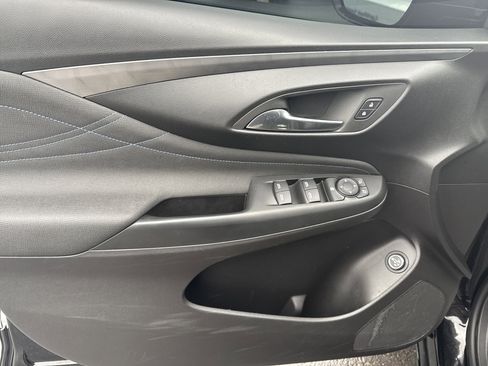 Used 2025 Buick Envista Sport Touring w/ Convenience I Package image 16