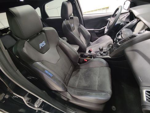 Used 2017 Ford Focus RS AWD/4WD image 11