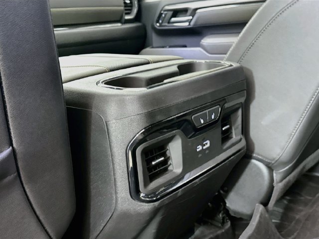 Used 2024 Chevrolet Silverado 2500 ZR2 w/ Technology Package AWD/4WD image 27