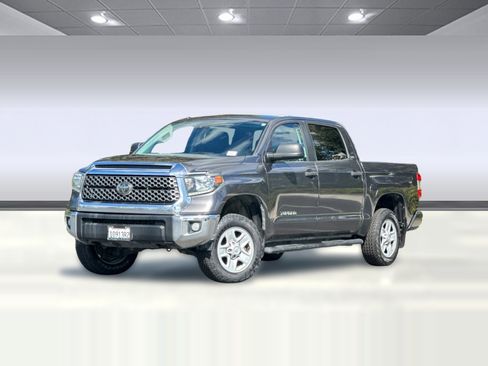 Used 2018 Toyota Tundra SR5 w/ SR5 Upgrade Package image 22