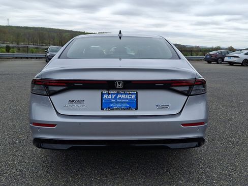 Certified 2025 Honda Accord Touring image 5