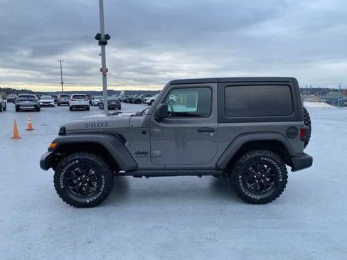 Used 2021 Jeep Wrangler Sport image 5