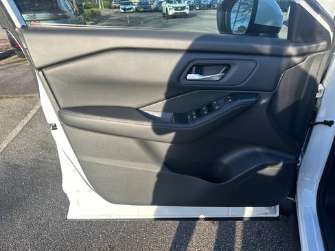 New 2026 Nissan Rogue SV FWD image 10