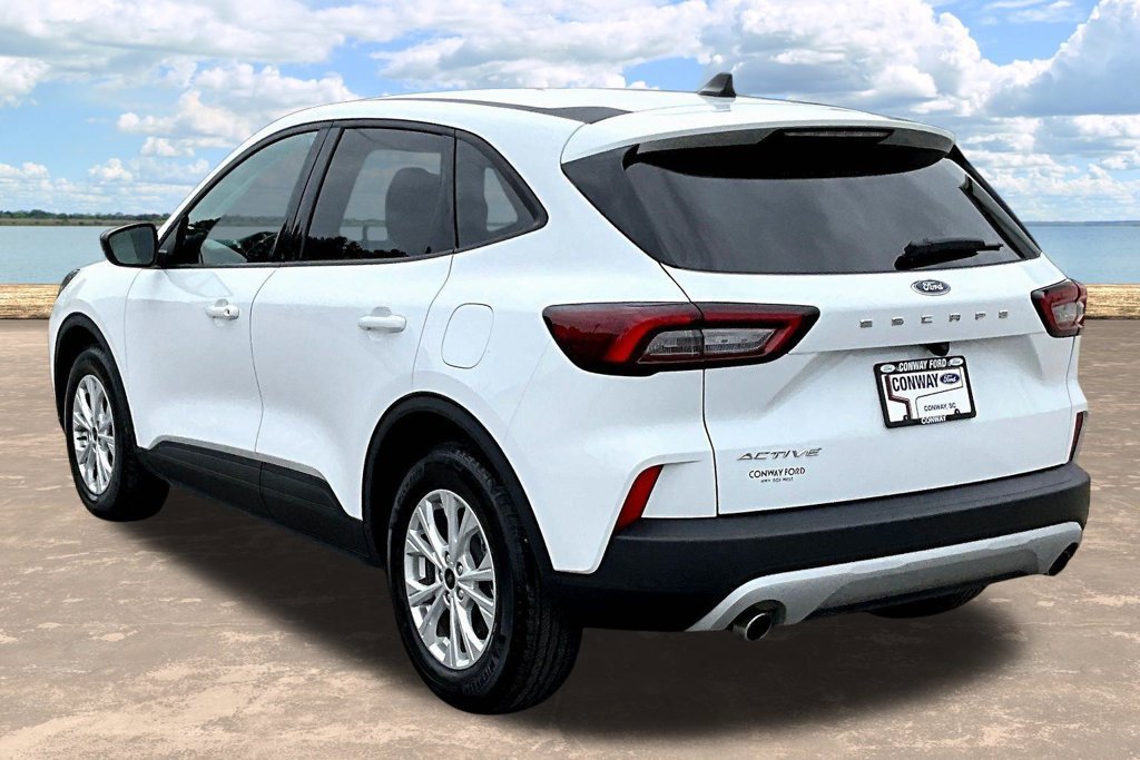 Certified 2025 Ford Escape Active FWD image 5
