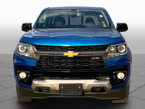 Used 2021 Chevrolet Colorado Z71 w/ Safety Package AWD/4WD image 4