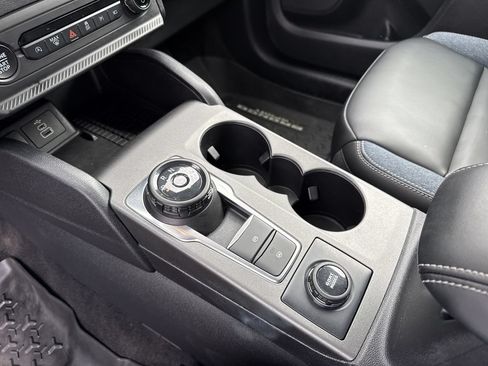 Used 2025 Ford Bronco Sport Outer Banks w/ Outer Banks Tech Package+ AWD/4WD image 29