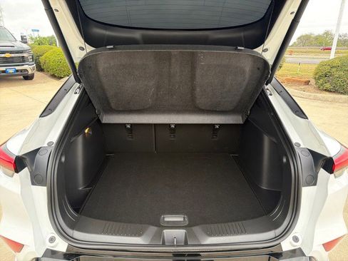 Used 2025 Buick Envista Sport Touring w/ Convenience I Package image 13