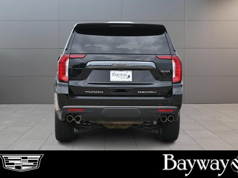 Used 2024 GMC Yukon XL Denali Ultimate AWD/4WD image 7