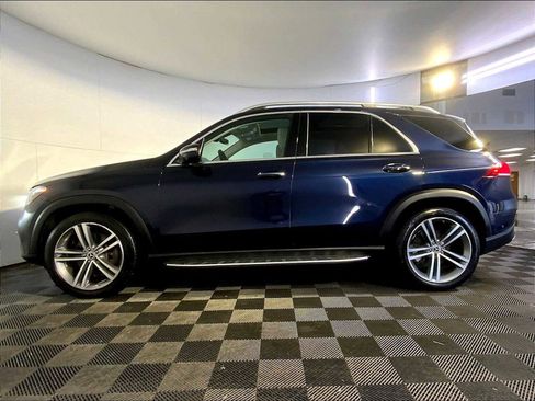 Used 2022 Mercedes-Benz GLE 450 4MATIC image 2