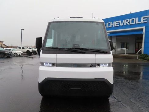 Used 2024 Chevrolet Brightdrop 400 w/ Commercial Equipment Package image 2