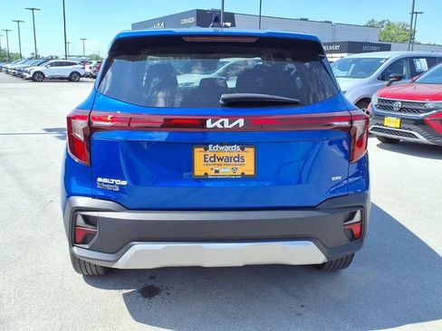 Used 2024 Kia Seltos LX AWD/4WD image 6