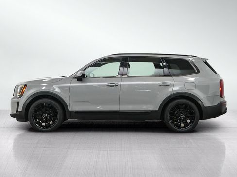 Used 2022 Kia Telluride SX w/ SX Prestige Package AWD/4WD image 2
