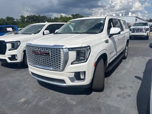Used 2021 GMC Yukon XL Denali AWD/4WD image 1