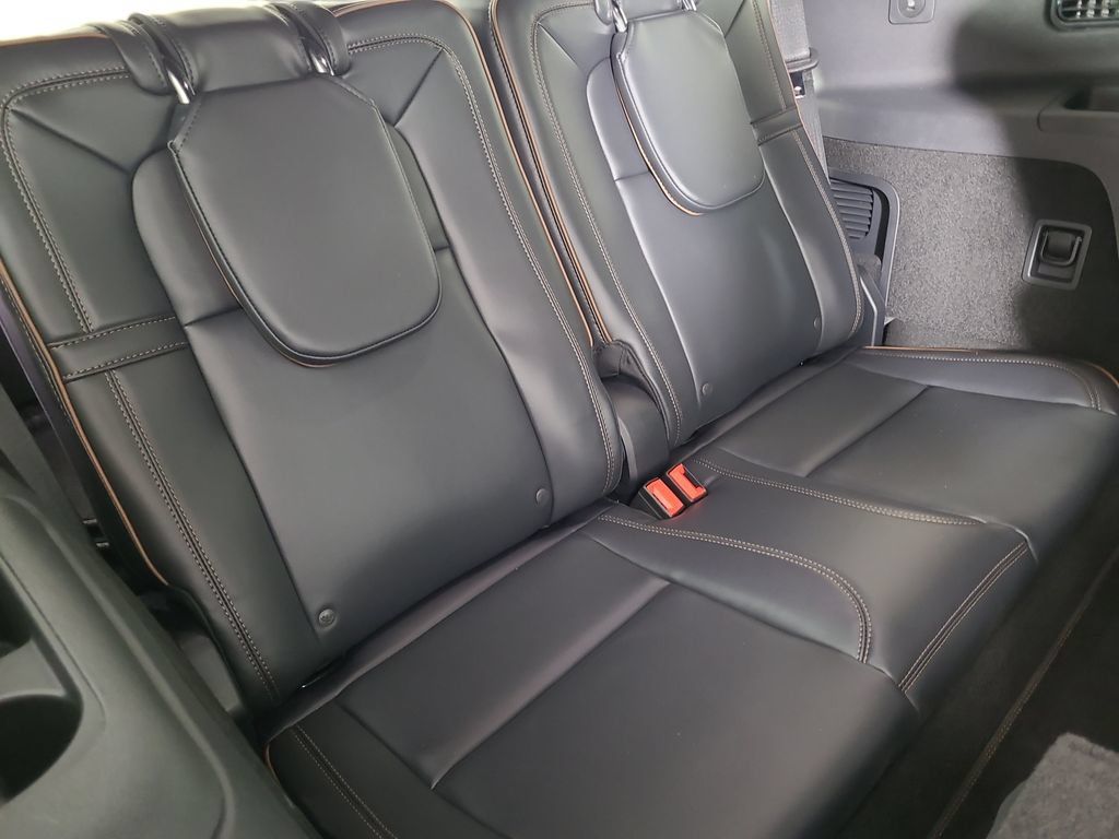Used 2025 Lincoln Aviator Black Label AWD/4WD image 24