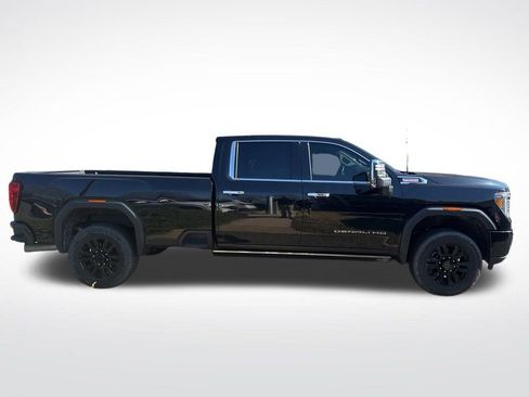 Used 2021 GMC Sierra 3500 Denali w/ Denali Black Diamond Edition image 3