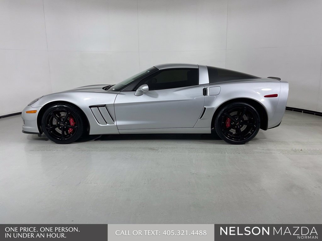 Used 2013 Chevrolet Corvette Grand Sport w/ 3LT Preferred Equipment Group RWD image 9