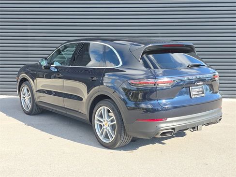 Used 2020 Porsche Cayenne image 3
