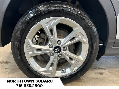 Used 2023 Hyundai Kona SEL AWD/4WD image 21